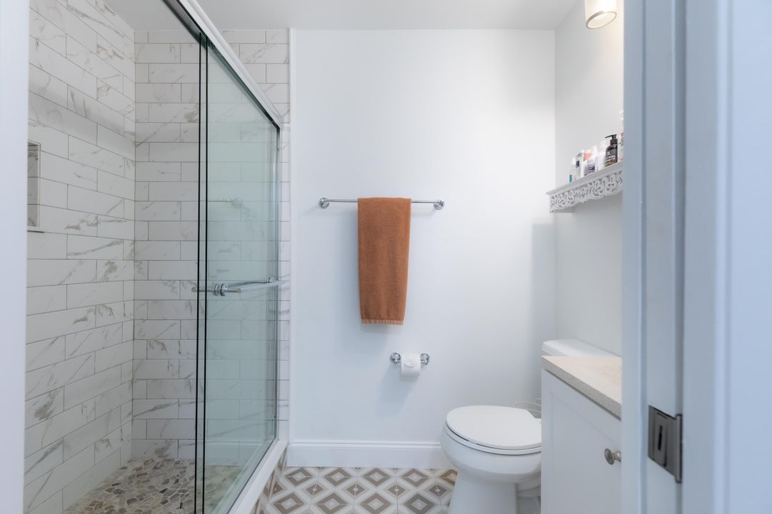 For Sale: $429,000 (2 beds, 2 baths, 1135 Square Feet)