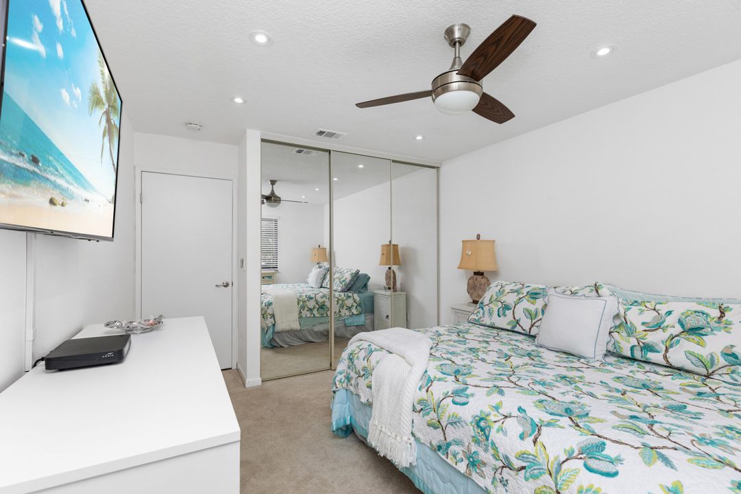 For Sale: $429,000 (2 beds, 2 baths, 1135 Square Feet)