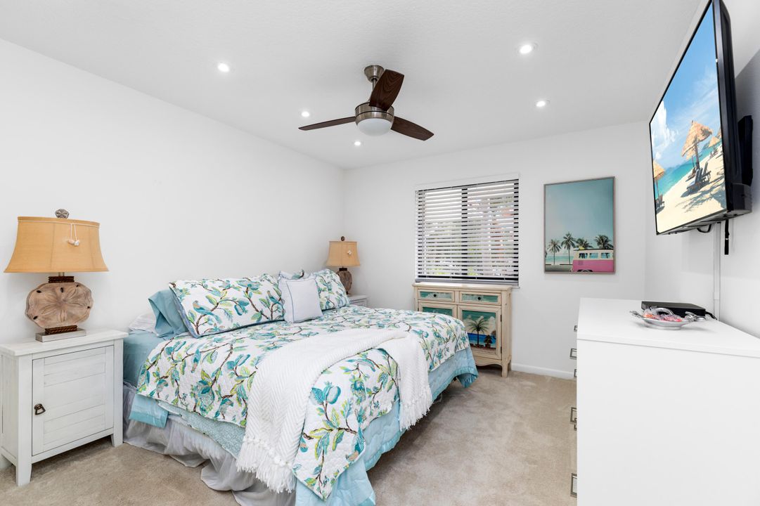 For Sale: $429,000 (2 beds, 2 baths, 1135 Square Feet)