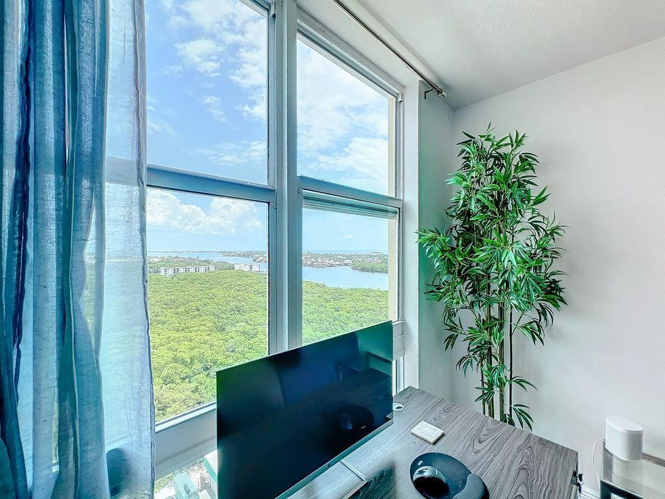 В аренду: $3,500 (3 спален, 2 ванн, 1385 Квадратных фут)