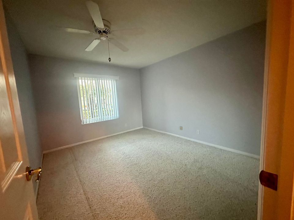 For Sale: $835,000 (4 beds, 2 baths, 1944 Square Feet)