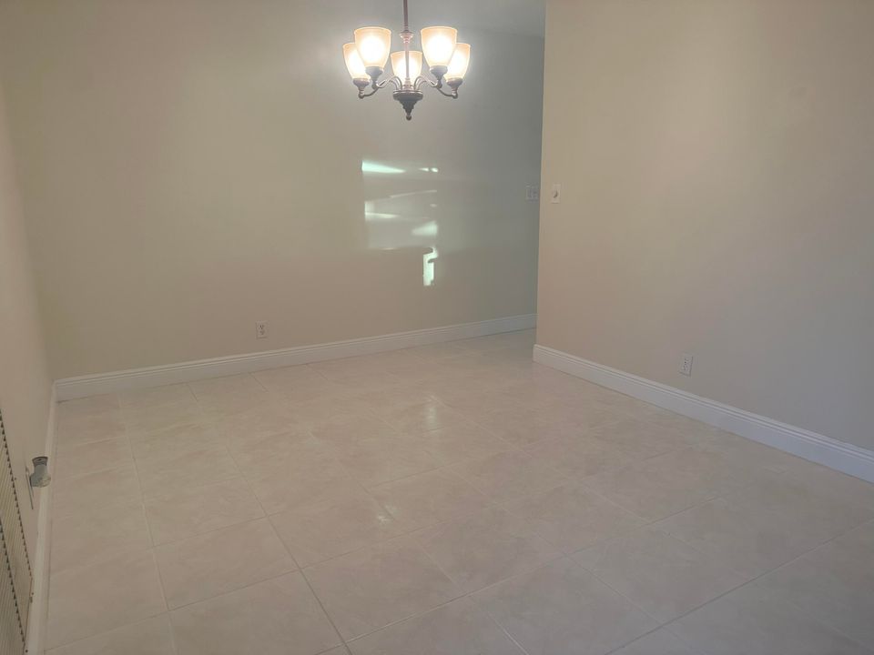 For Sale: $835,000 (4 beds, 2 baths, 1944 Square Feet)