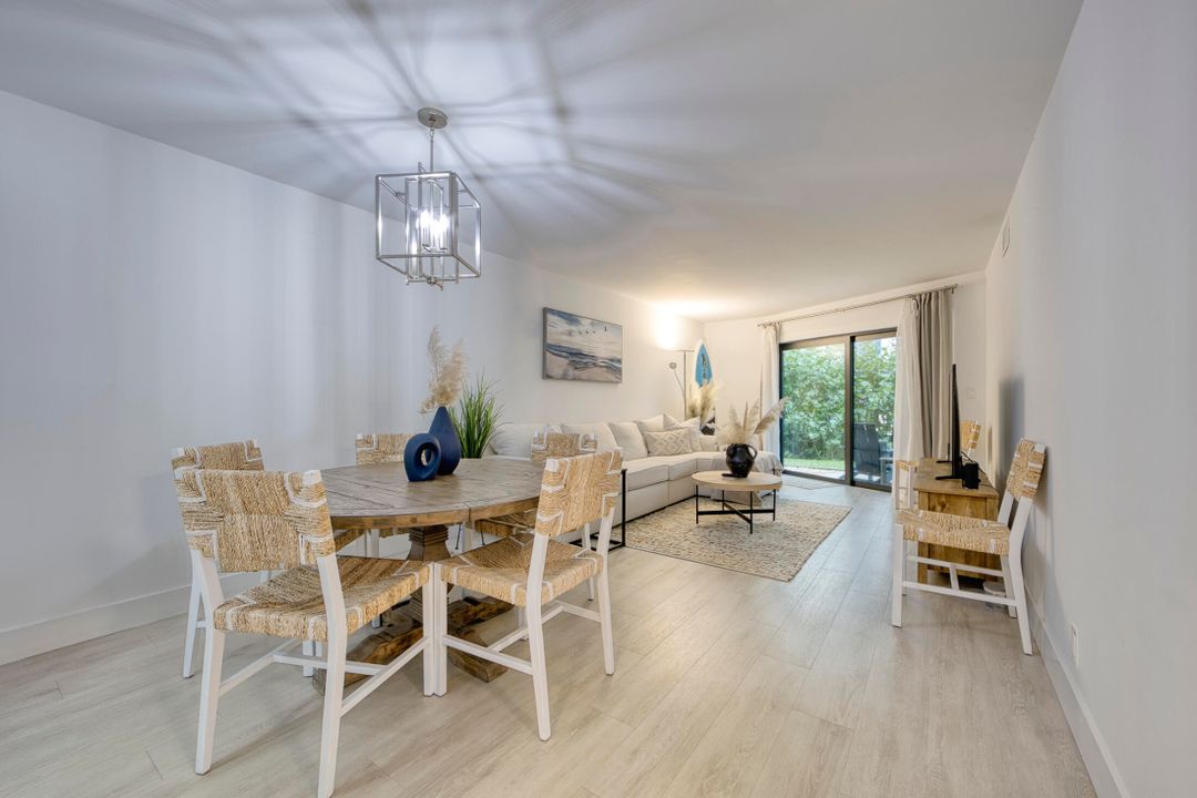 For Sale: $949,999 (2 beds, 2 baths, 1034 Square Feet)