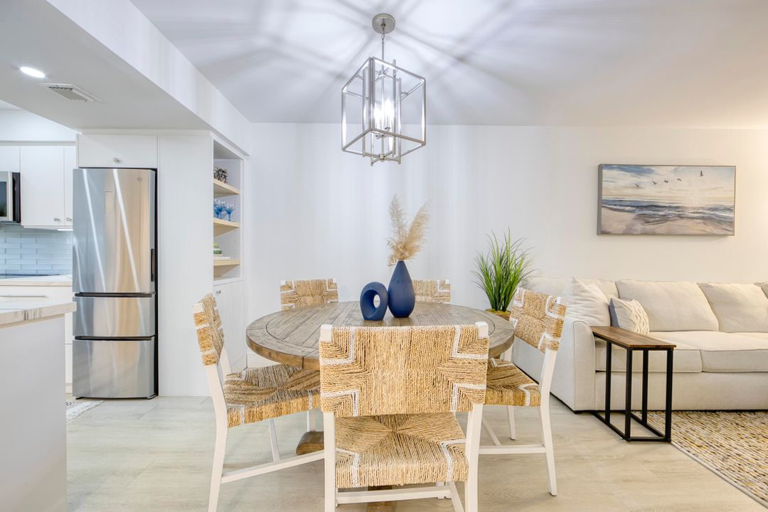 For Sale: $949,999 (2 beds, 2 baths, 1034 Square Feet)