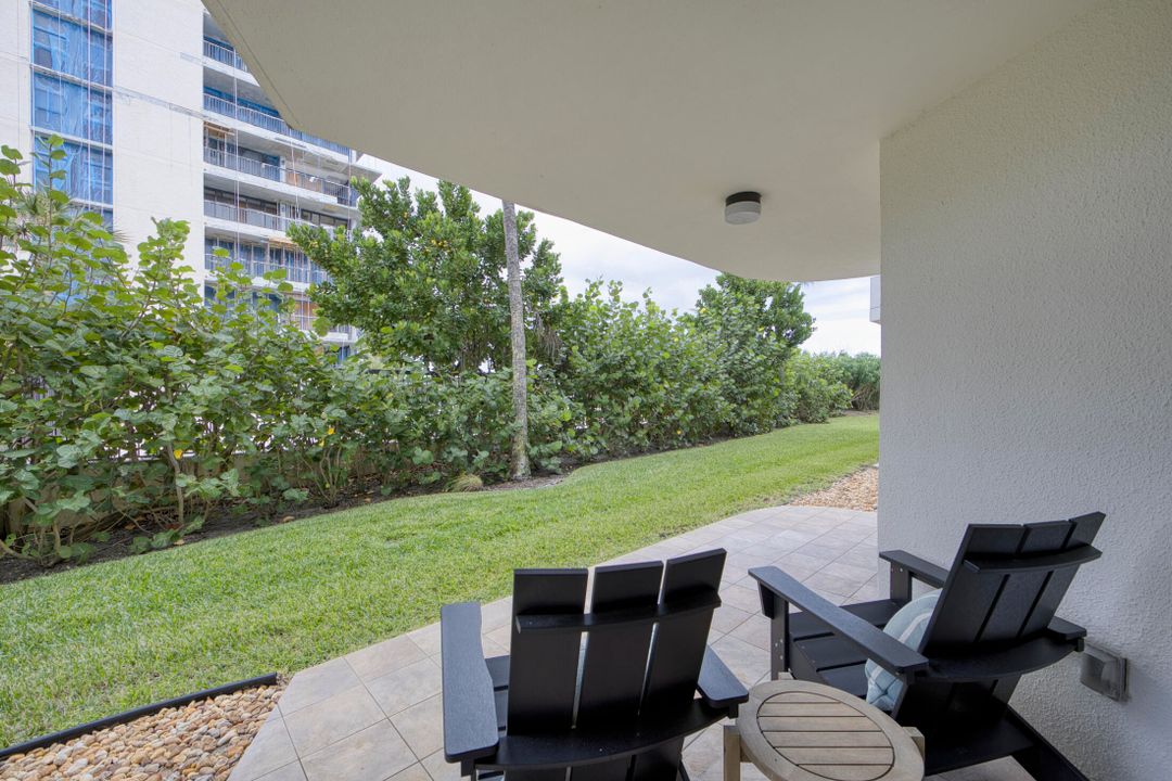 For Sale: $949,999 (2 beds, 2 baths, 1034 Square Feet)