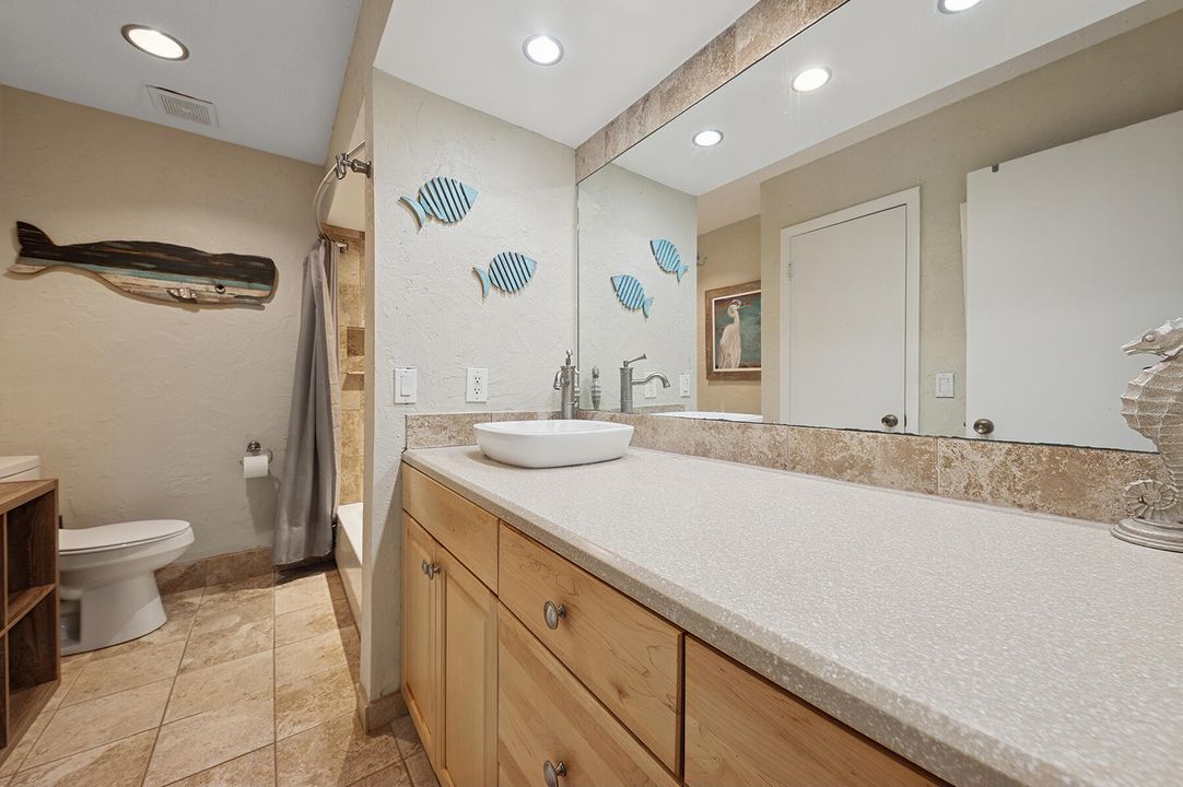 For Sale: $305,000 (2 beds, 1 baths, 1157 Square Feet)