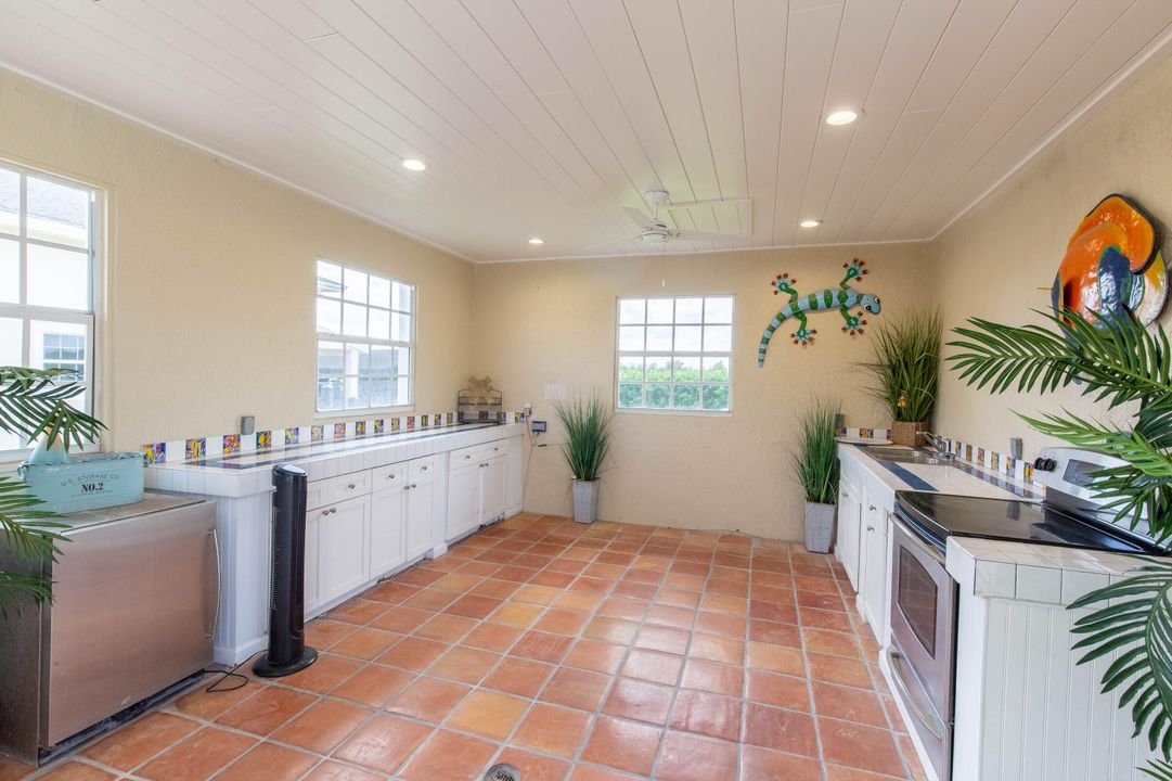 For Sale: $5,200,000 (3 beds, 3 baths, 3463 Square Feet)