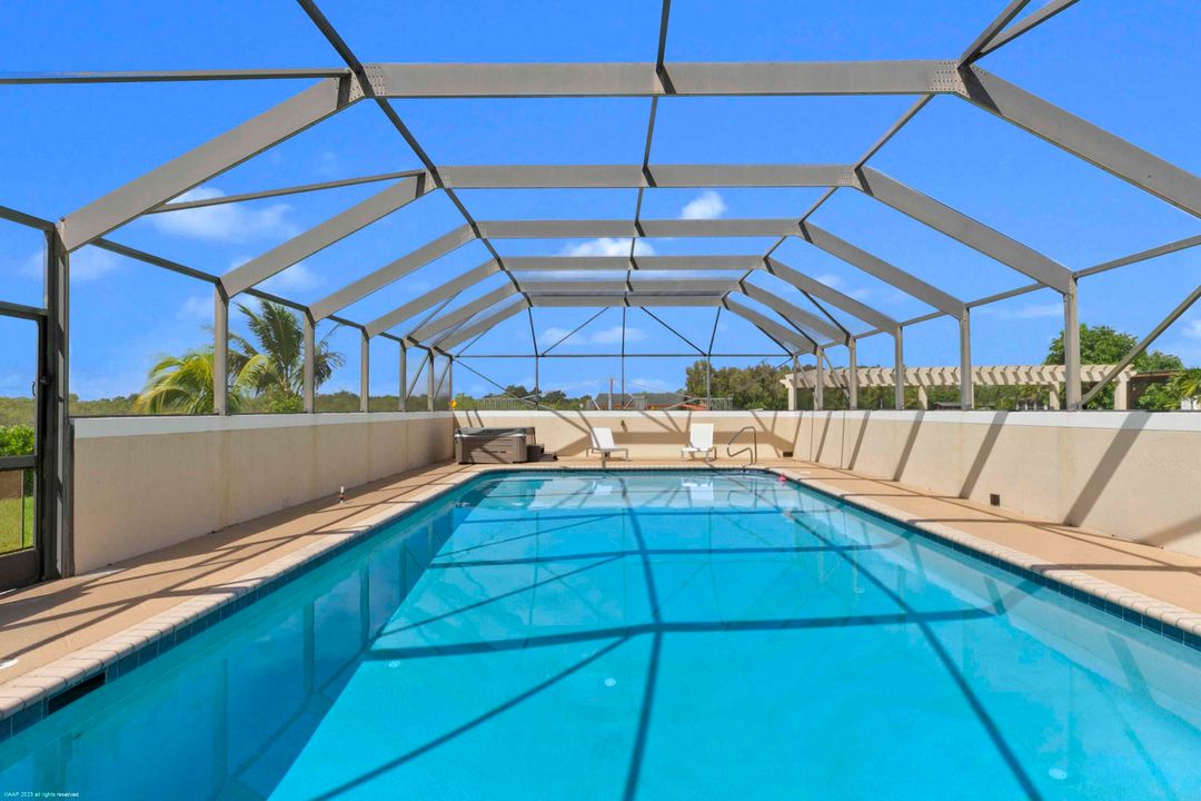 For Sale: $5,200,000 (3 beds, 3 baths, 3463 Square Feet)