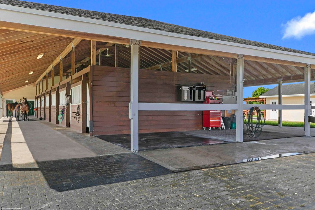 For Sale: $5,200,000 (3 beds, 3 baths, 3463 Square Feet)