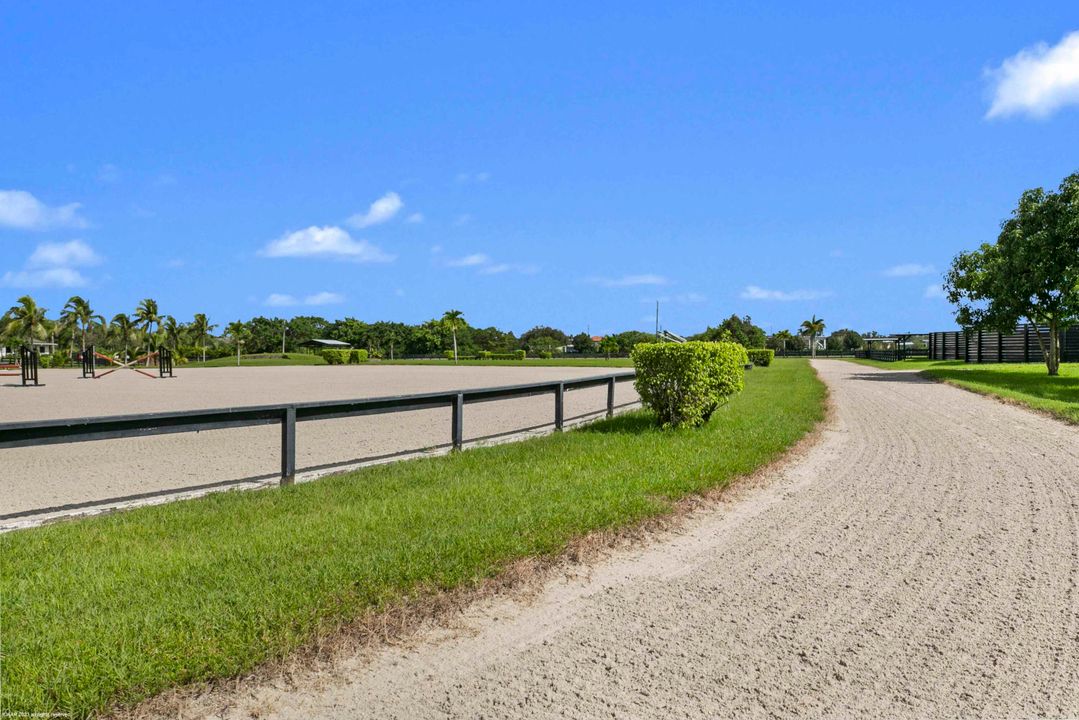 For Sale: $5,200,000 (3 beds, 3 baths, 3463 Square Feet)