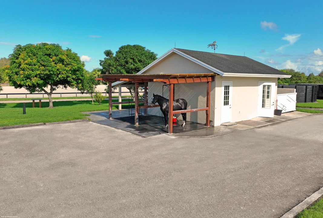 For Sale: $5,200,000 (3 beds, 3 baths, 3463 Square Feet)