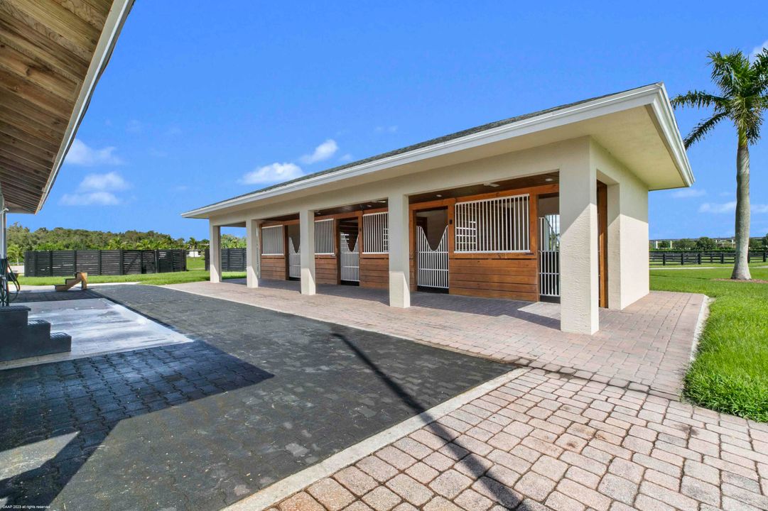 For Sale: $5,200,000 (3 beds, 3 baths, 3463 Square Feet)