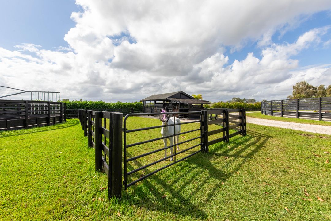 For Sale: $5,200,000 (3 beds, 3 baths, 3463 Square Feet)
