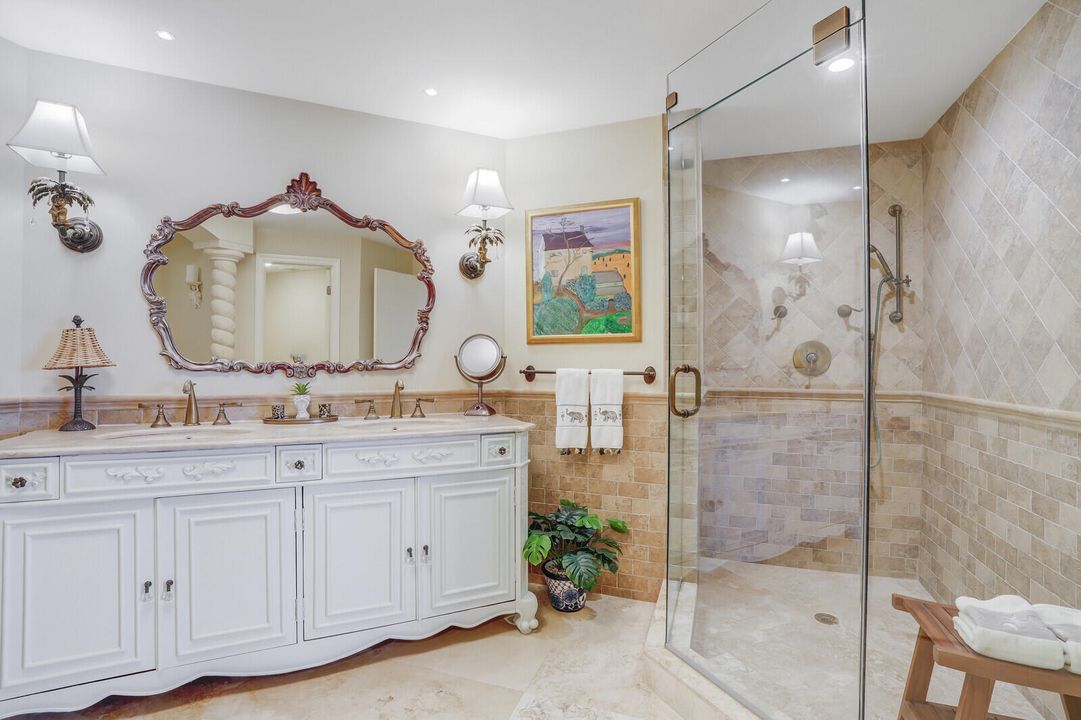 Activo con contrato: $1,950,000 (3 camas, 2 baños, 2676 Pies cuadrados)