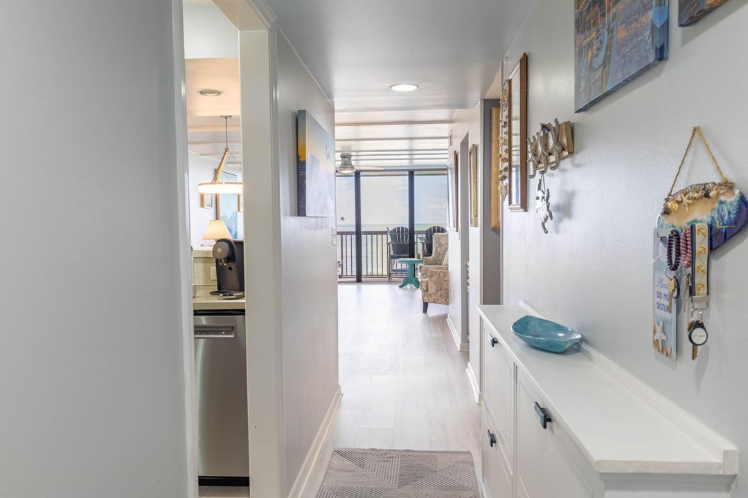 В аренду: $4,300 (2 спален, 2 ванн, 1000 Квадратных фут)