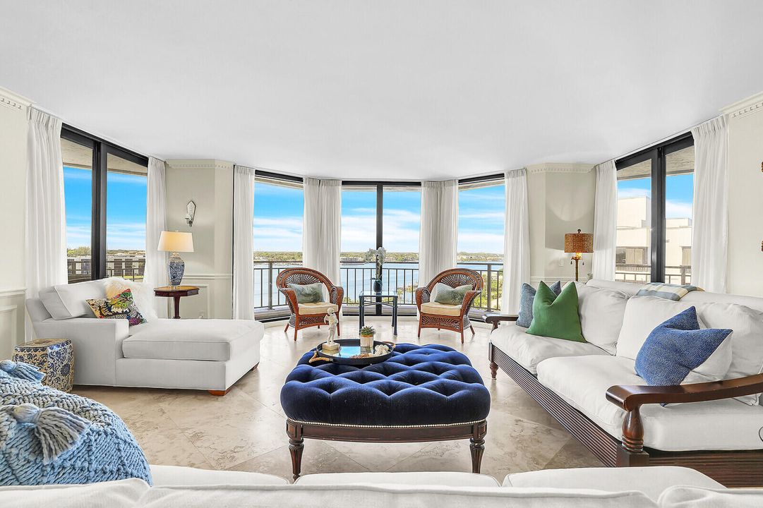 Activo con contrato: $1,950,000 (3 camas, 2 baños, 2676 Pies cuadrados)