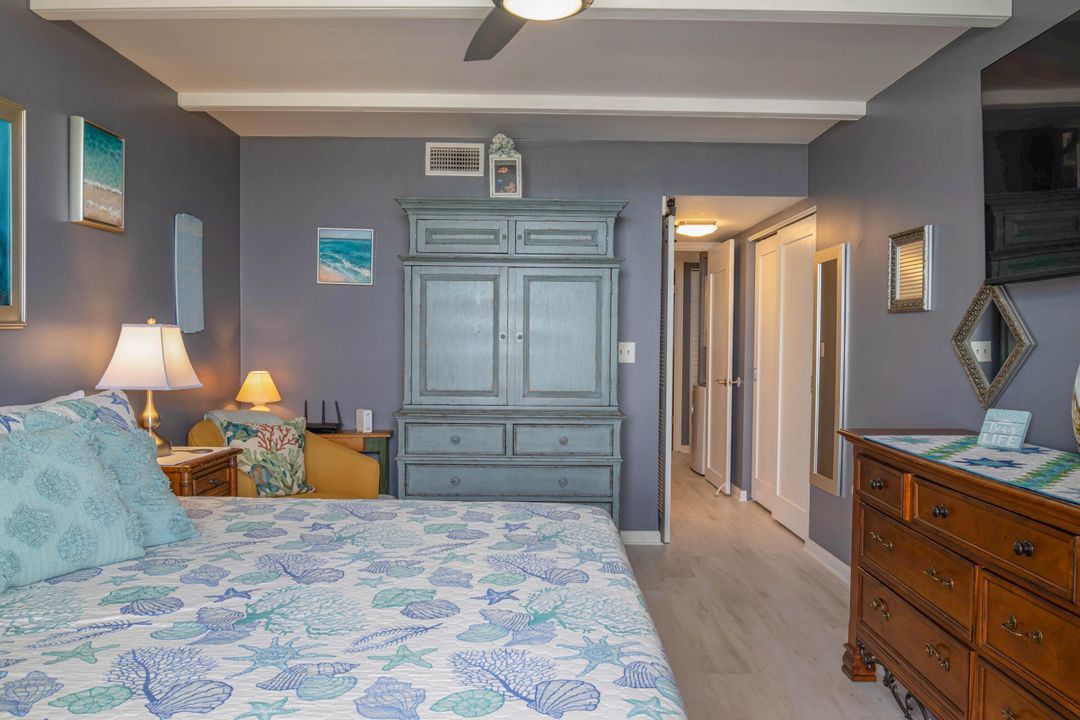 В аренду: $4,300 (2 спален, 2 ванн, 1000 Квадратных фут)