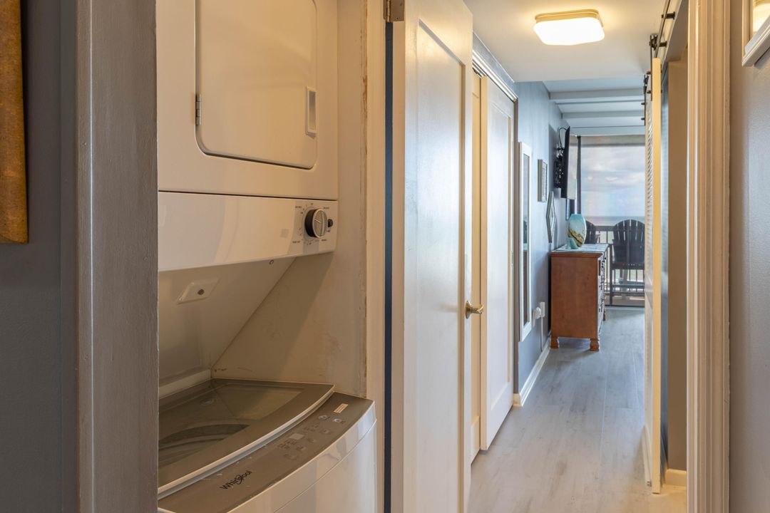 В аренду: $4,300 (2 спален, 2 ванн, 1000 Квадратных фут)