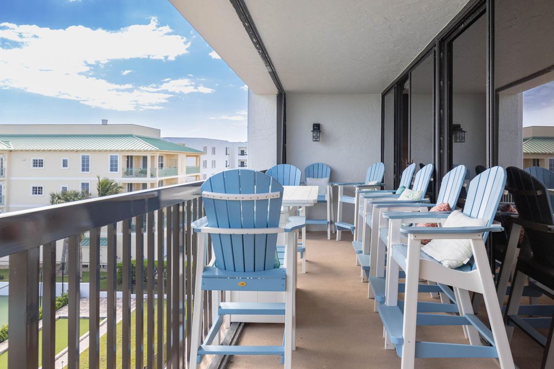 В аренду: $4,300 (2 спален, 2 ванн, 1000 Квадратных фут)