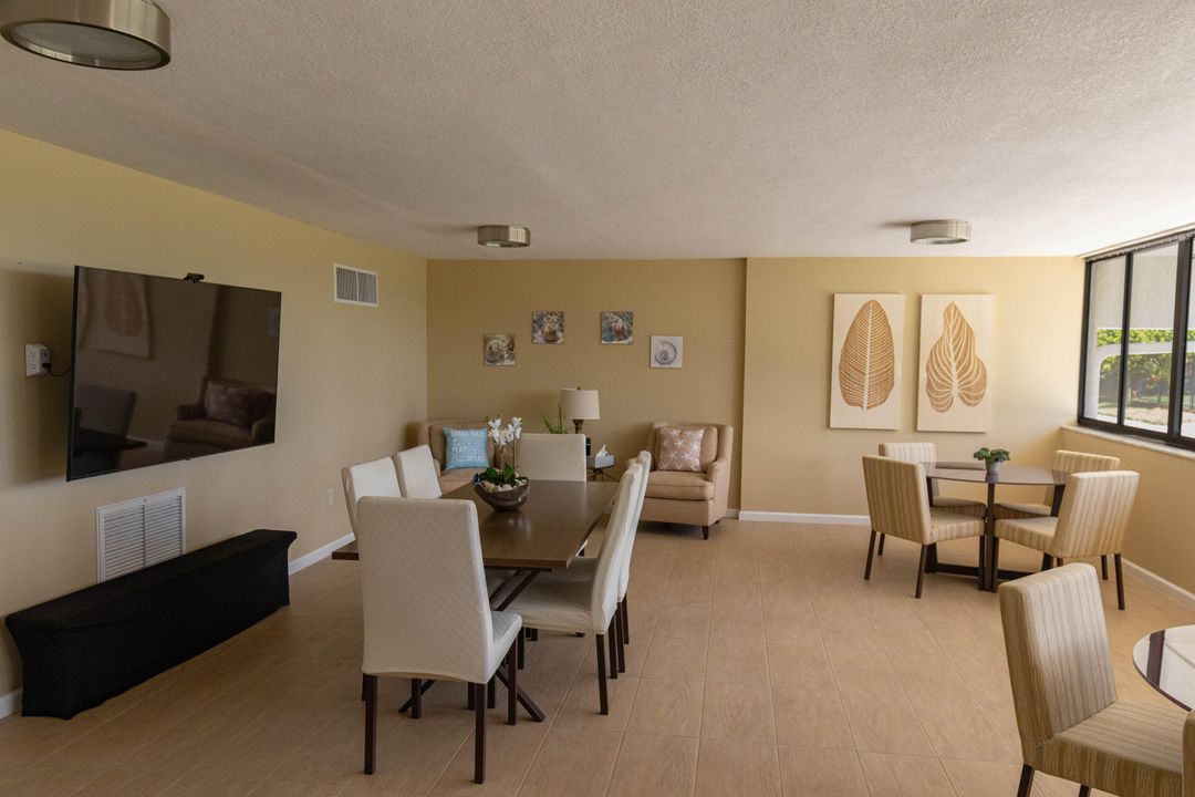 В аренду: $4,300 (2 спален, 2 ванн, 1000 Квадратных фут)