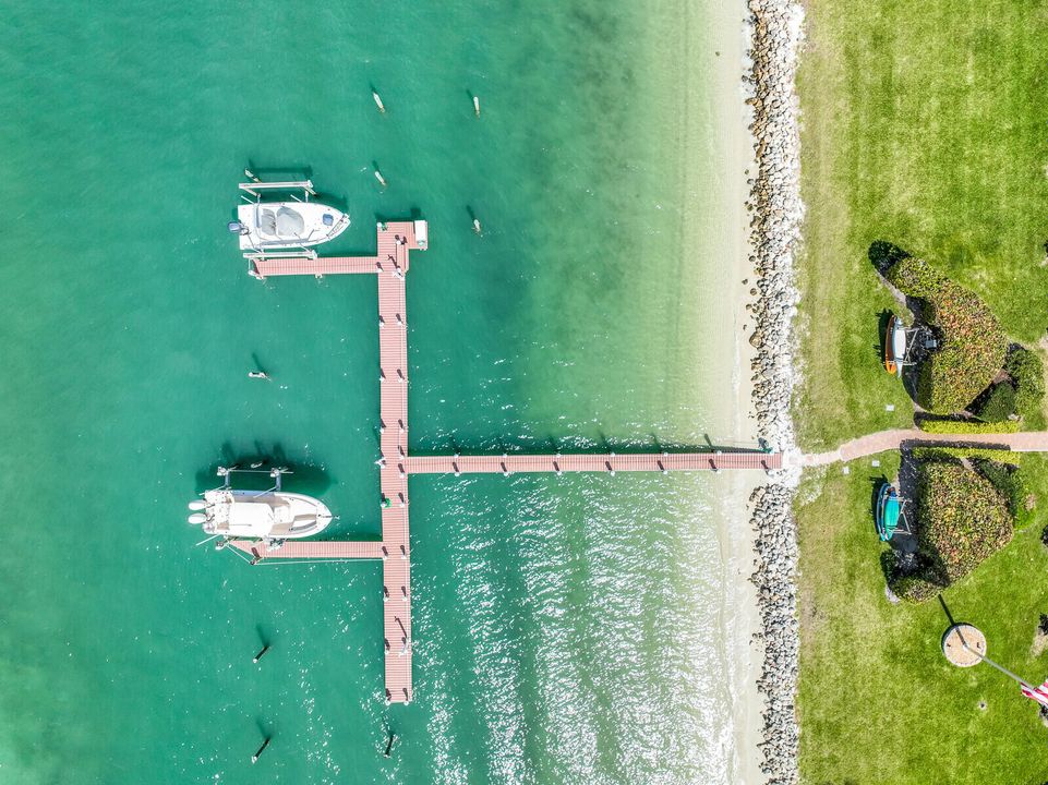 Activo con contrato: $1,950,000 (3 camas, 2 baños, 2676 Pies cuadrados)