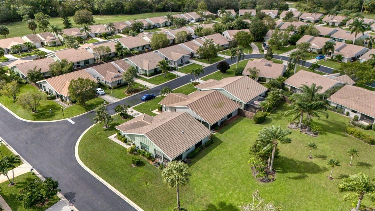 For Rent: $2,500 (3 beds, 2 baths, 1442 Square Feet)