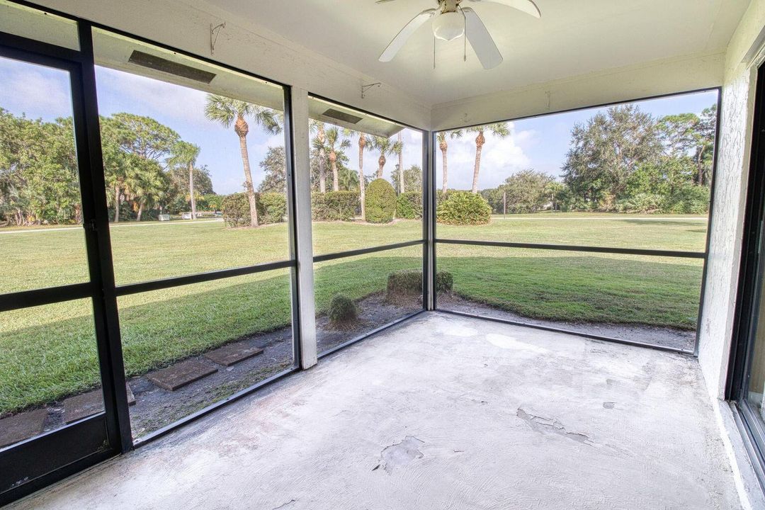 For Rent: $2,500 (3 beds, 2 baths, 1442 Square Feet)