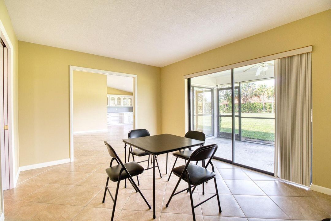 For Rent: $2,500 (3 beds, 2 baths, 1442 Square Feet)