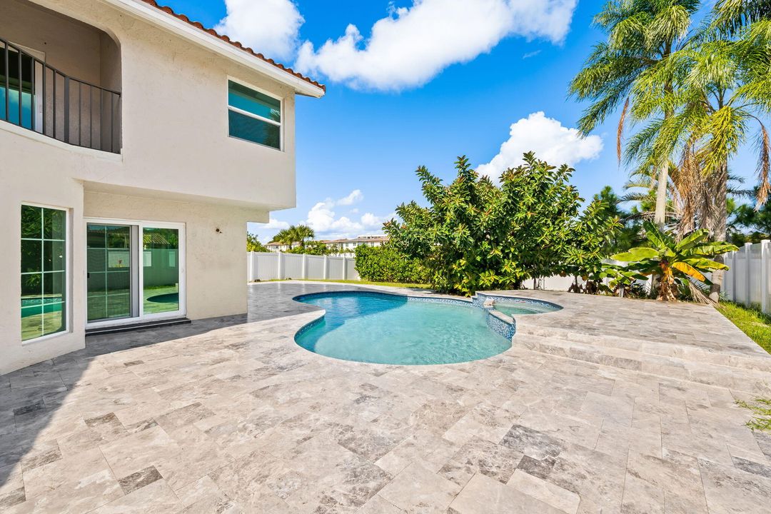 For Sale: $1,225,000 (4 beds, 3 baths, 2559 Square Feet)