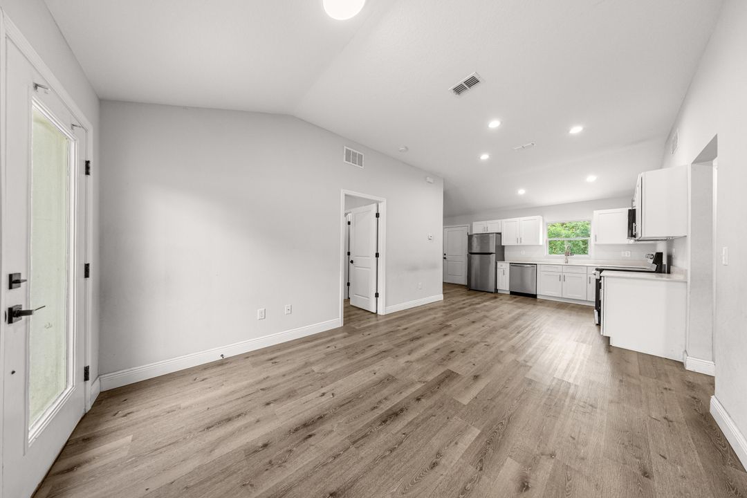 В аренду: $1,650 (3 спален, 2 ванн, 1398 Квадратных фут)