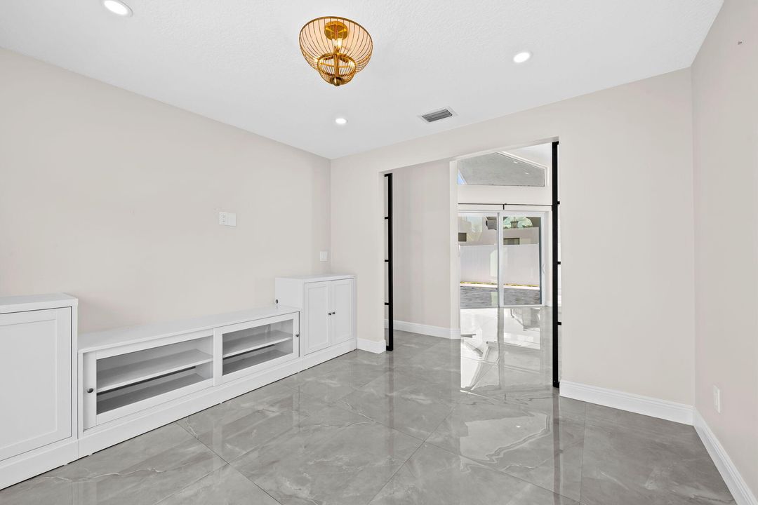 For Sale: $1,225,000 (4 beds, 3 baths, 2559 Square Feet)