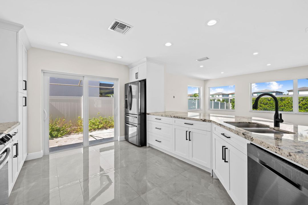 For Sale: $1,225,000 (4 beds, 3 baths, 2559 Square Feet)