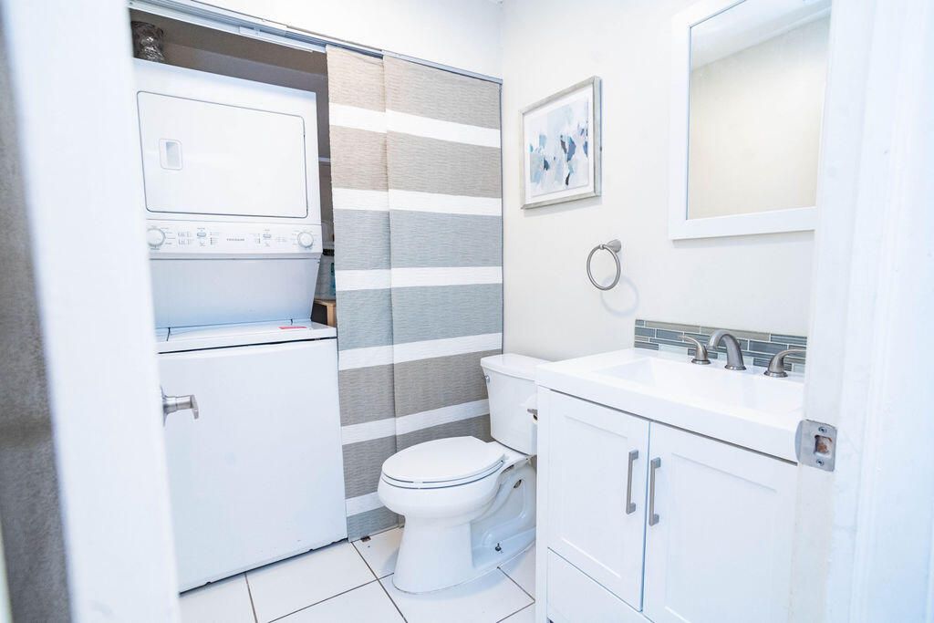 待售: $235,000 (2 贝兹, 2 浴室, 1250 平方英尺)