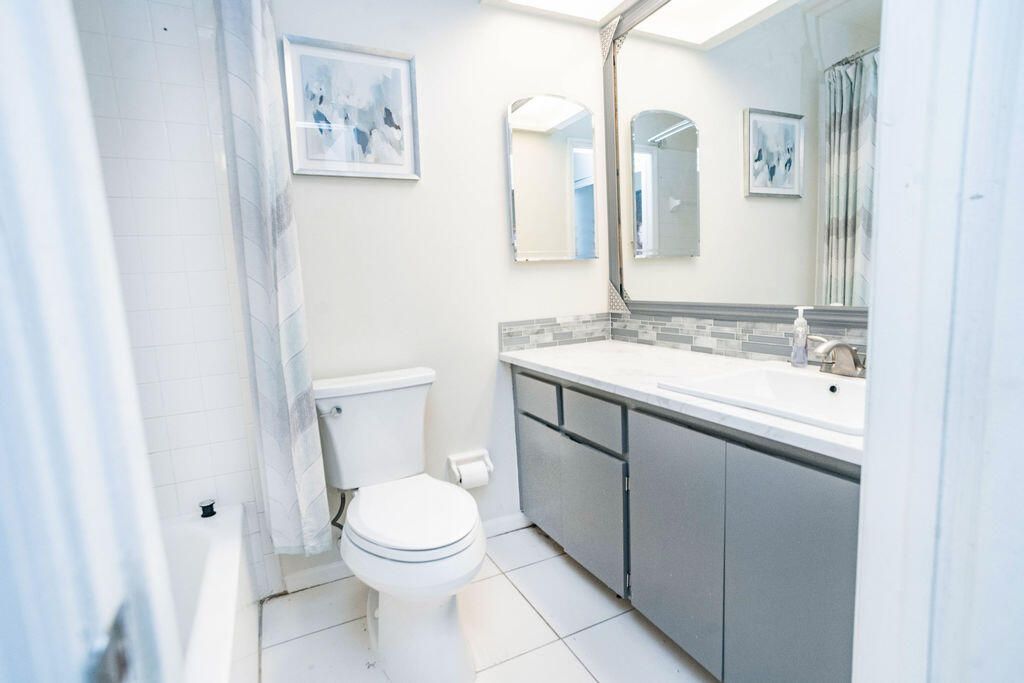 待售: $235,000 (2 贝兹, 2 浴室, 1250 平方英尺)