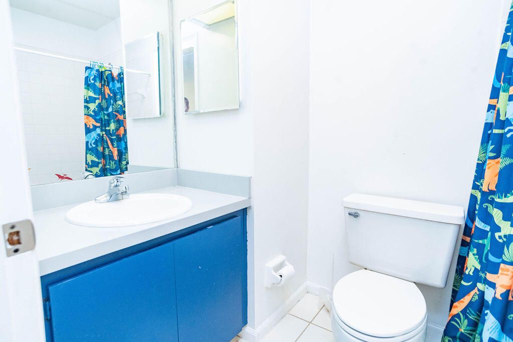 待售: $235,000 (2 贝兹, 2 浴室, 1250 平方英尺)