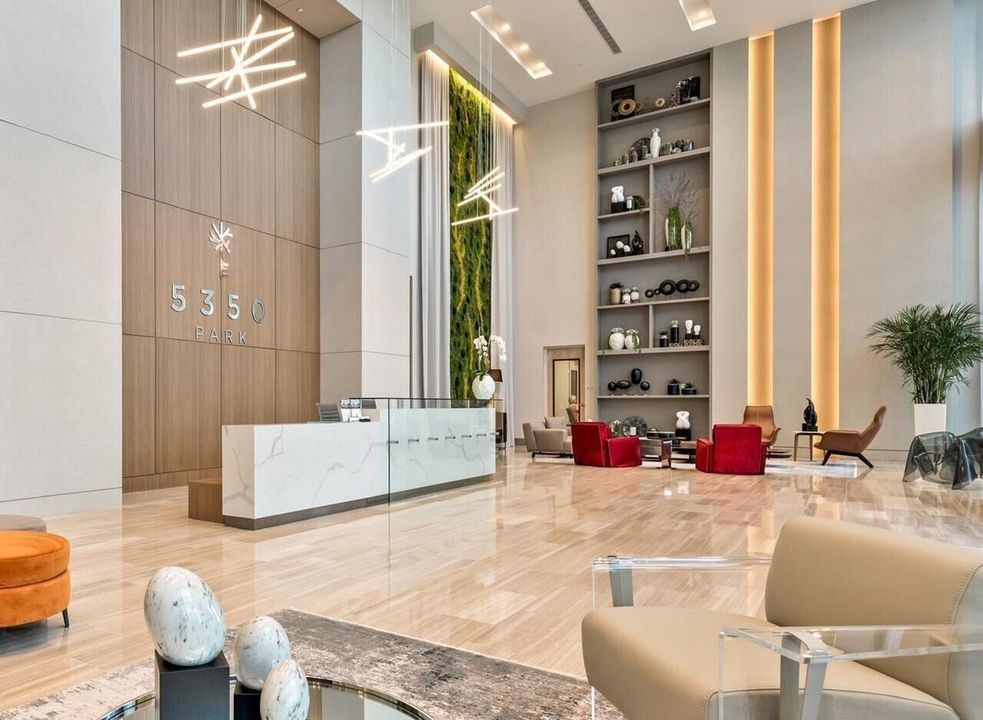 For Rent: $3,500 (1 beds, 1 baths, 777 Square Feet)