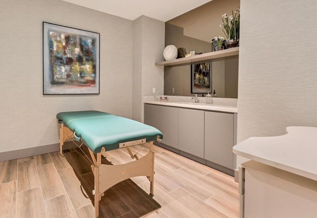 For Rent: $3,500 (1 beds, 1 baths, 777 Square Feet)