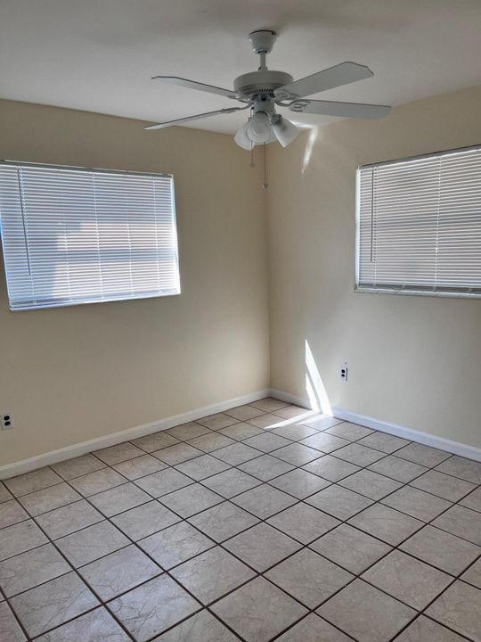 出租: $2,300 (2 贝兹, 2 浴室, 1226 平方英尺)