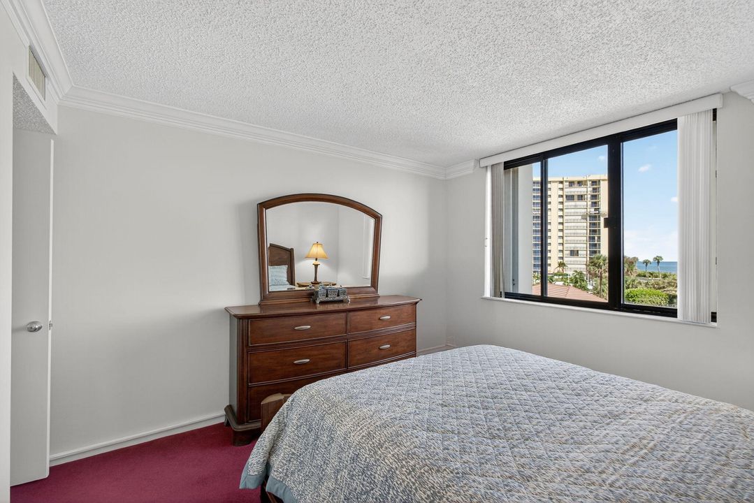 For Rent: $6,500 (2 beds, 2 baths, 1170 Square Feet)