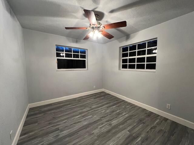 Activo con contrato: $439,000 (3 camas, 2 baños, 1651 Pies cuadrados)