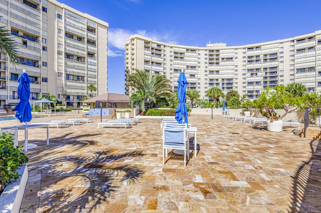 For Rent: $6,500 (2 beds, 2 baths, 1170 Square Feet)