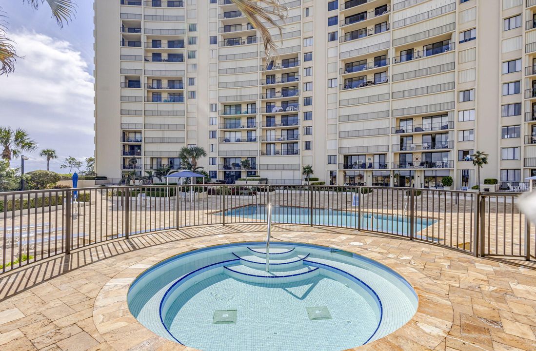 For Rent: $6,500 (2 beds, 2 baths, 1170 Square Feet)