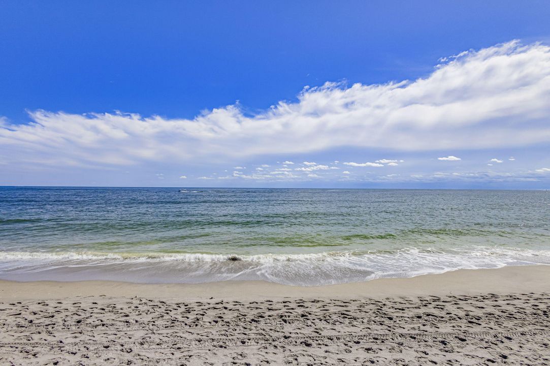 For Rent: $6,500 (2 beds, 2 baths, 1170 Square Feet)