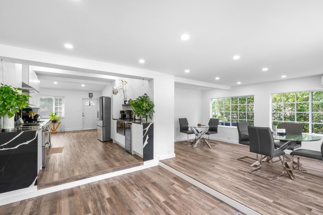 For Sale: $749,999 (4 beds, 3 baths, 1932 Square Feet)