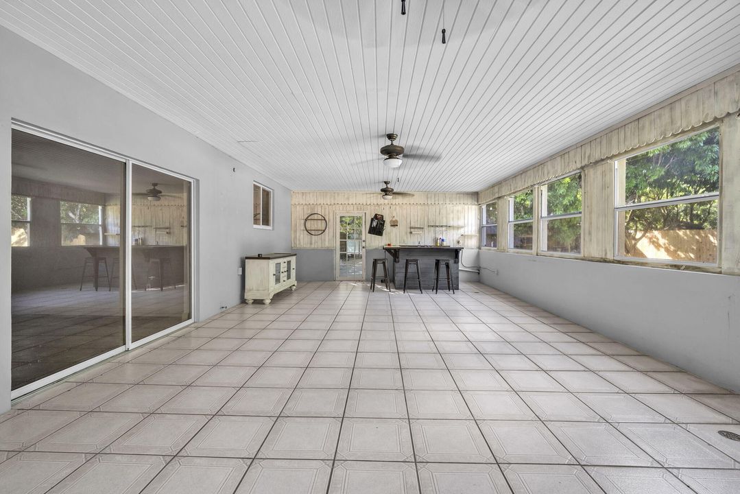 For Rent: $4,500 (3 beds, 2 baths, 2308 Square Feet)