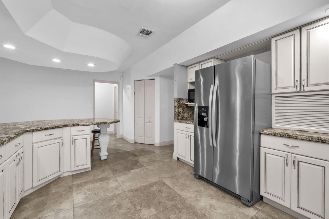 For Rent: $4,500 (3 beds, 2 baths, 2308 Square Feet)