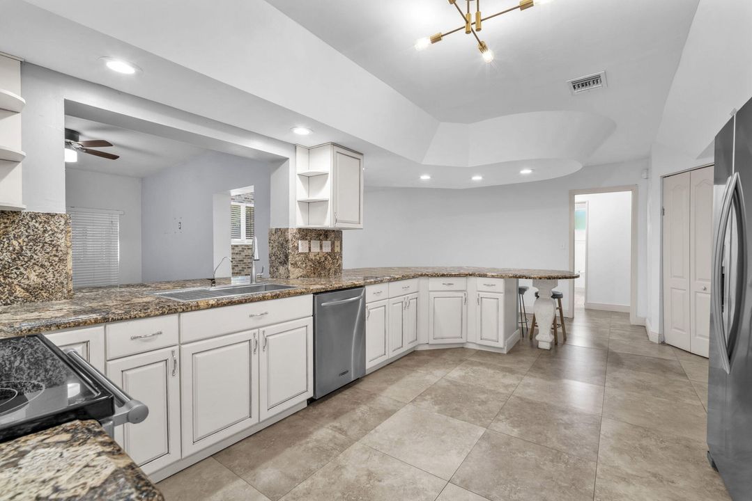 For Rent: $4,500 (3 beds, 2 baths, 2308 Square Feet)