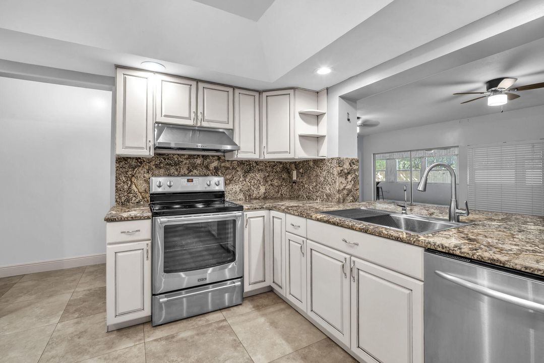 For Rent: $4,500 (3 beds, 2 baths, 2308 Square Feet)