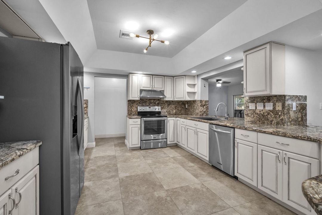 For Rent: $4,500 (3 beds, 2 baths, 2308 Square Feet)