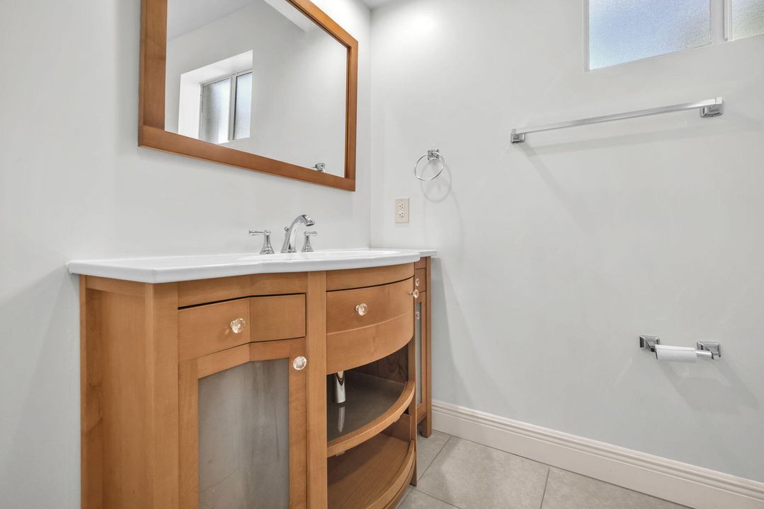 For Rent: $4,500 (3 beds, 2 baths, 2308 Square Feet)